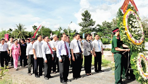 Phó Chủ tịch Quốc hội Nguyễn Thị Kim Ngân thăm tỉnh Bến Tre - ảnh 1